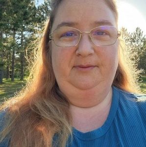 Meet your Posher, Alicia